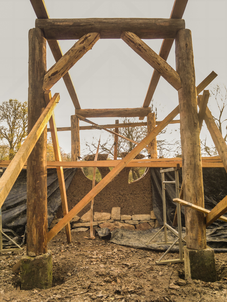 The first posts, king posts and braces in - Social Justice Art LandWorks